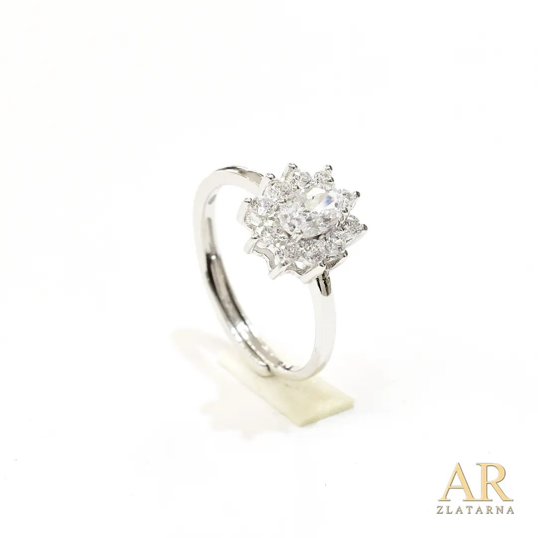 Srebrni prsten podesivi Cirkoni u kruni