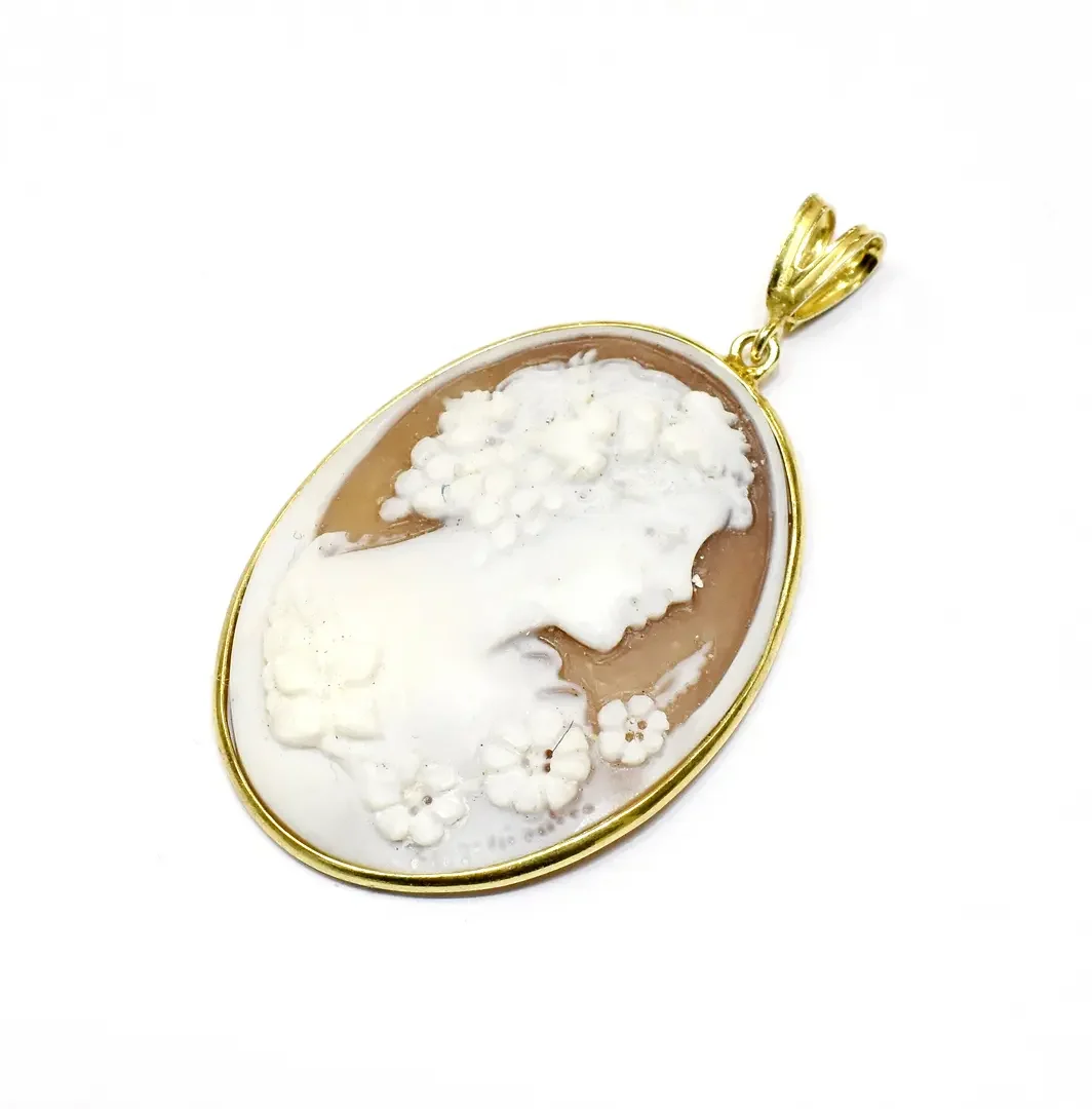 Srebrni pozlaćeni privjesak  Kamea 40x30mm 