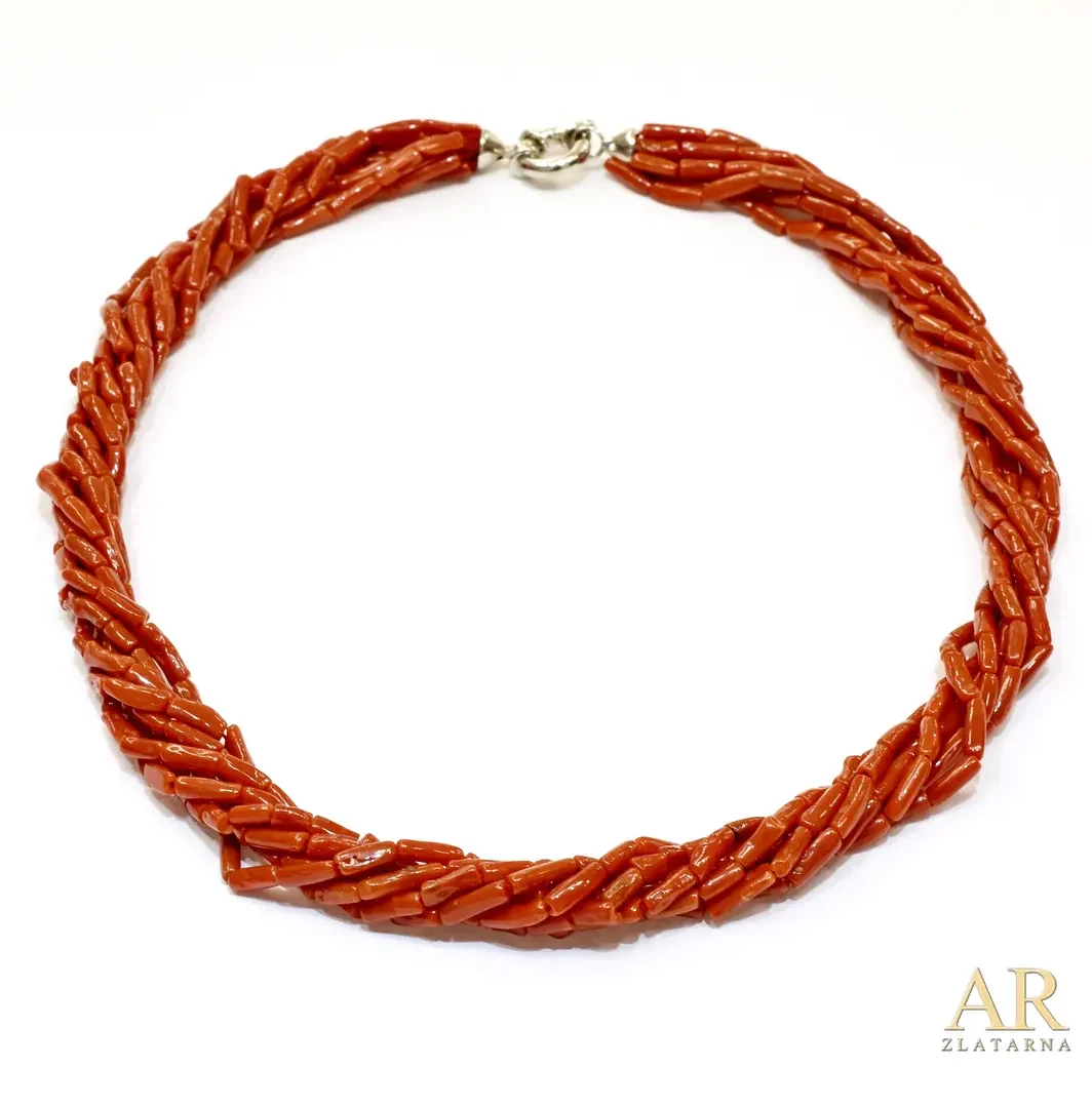 Koraljna ogrlica pozlaćena  srebrna kopča uvijeni plet Model 2