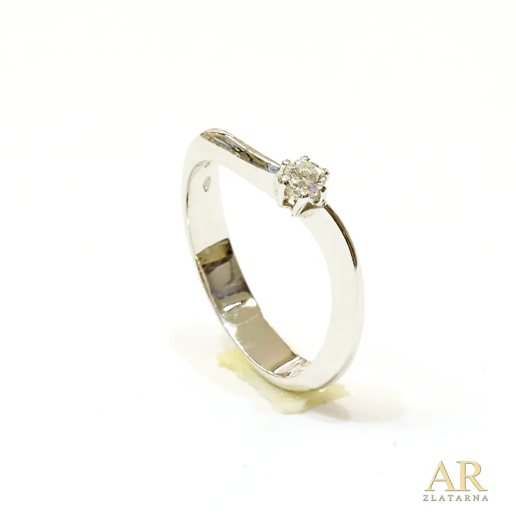 Zlatni  zaručnički prsten bijelo zlato s 0.11ct dijamantom