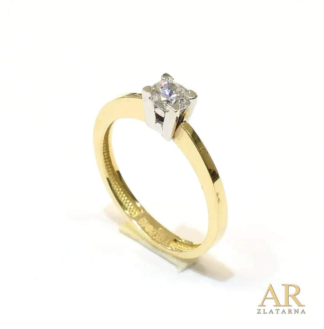 Zlatni zaručnički prsten žuto  zlato sa cirkonom u kruni
