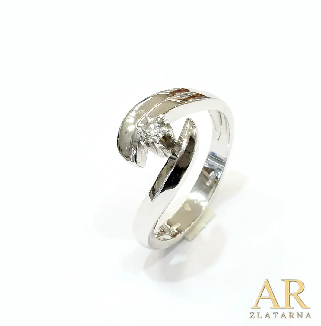 Zlatni zaručnički prsten  bijelo zlato s 0.10ct dijamantom Model 1