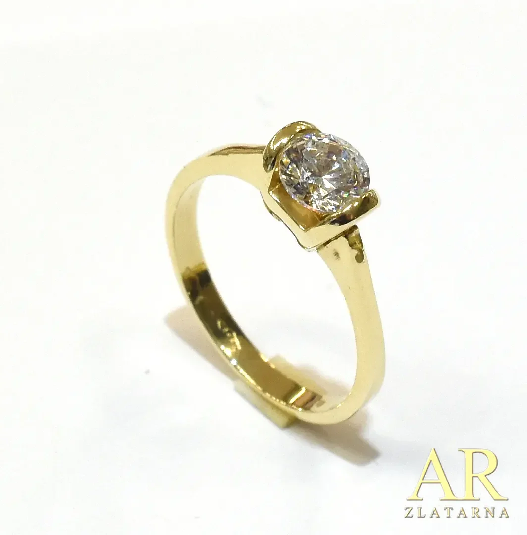 Zlatni zaručnički prsten sa  cirkonom u kruni Model 1