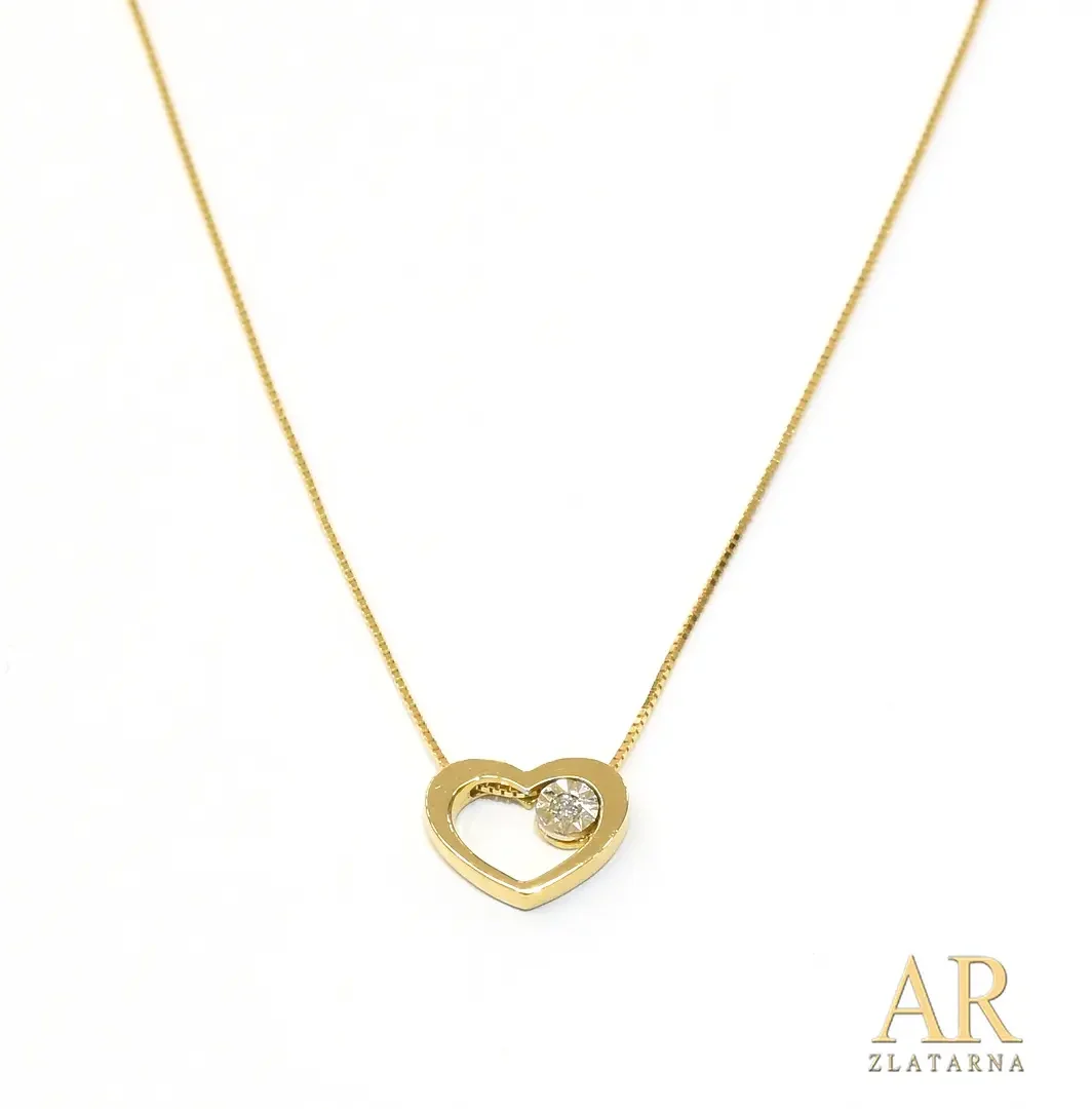 Zlatna ogrlica s 0.015ct  dijamantom u srcu 