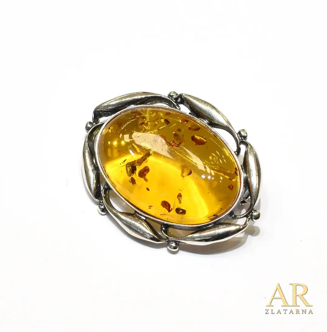Srebrni broš s jantarom Model 5