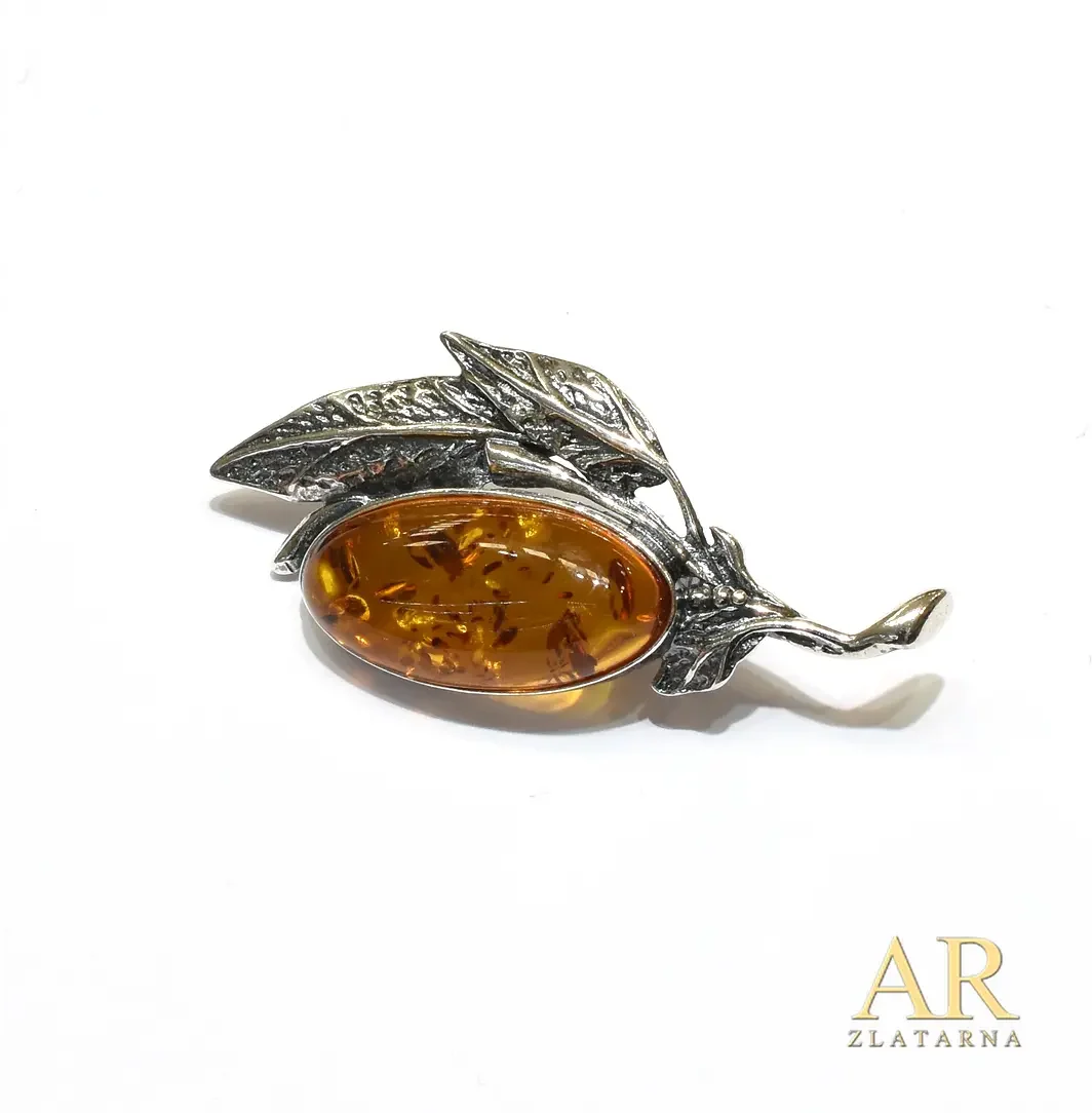Srebrni broš s jantarom Model 13